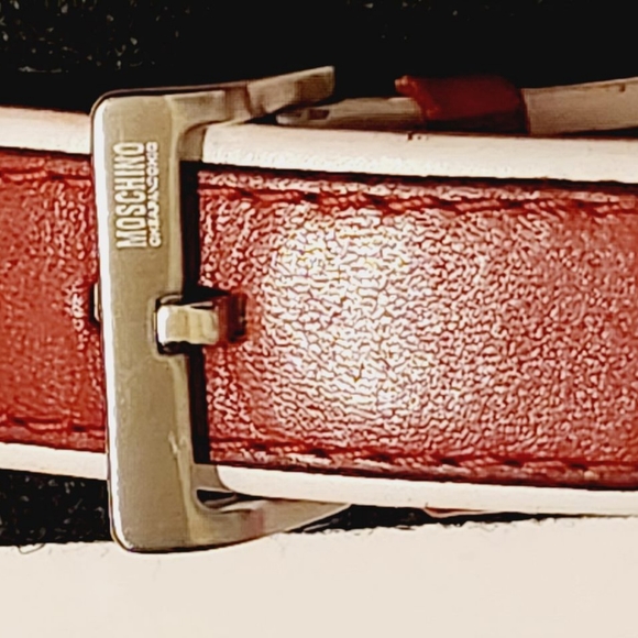 MOSCHINO MW0005 Unisex -I FEEL DANDY Red and White Dial and Leather Strap WATCH - Picture 5 of 14